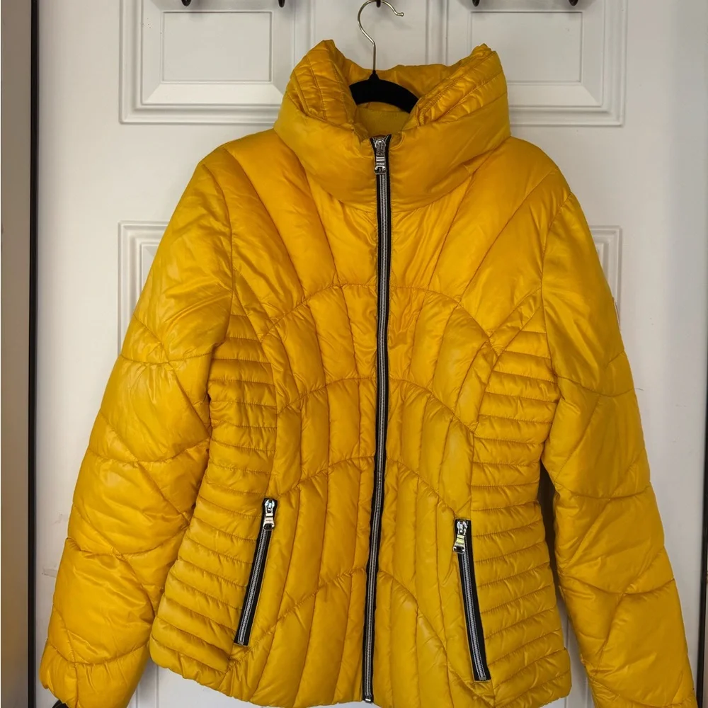 Guess Yellow Puffer Jacket - Picture 11 of 11